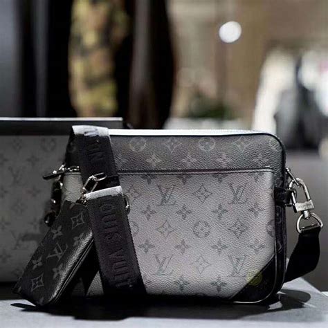 louis vuitton crossbody men's|louis vuitton messenger bag men.